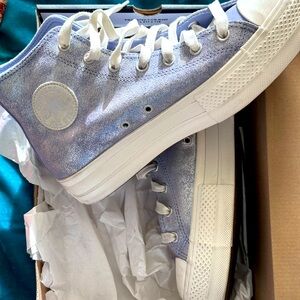 Purple Converse 10.5 women 8.5 men 
Chuck 70 Suede Shimmer
Worn once 
Platform